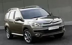 C CROSSER 5 zitplaatsen