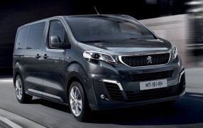 TRAVELLER 5 zitplaatsen